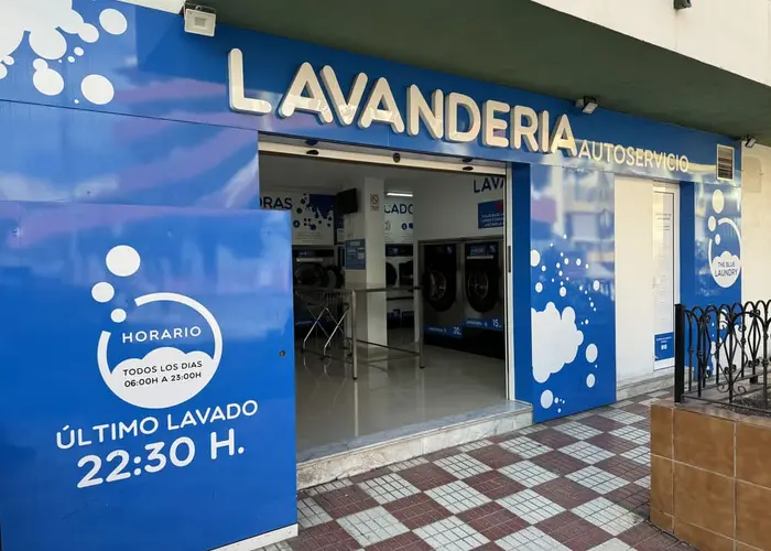 Entrée de la Lavandería Azul d'Adeje, Avda. La Constitución 45