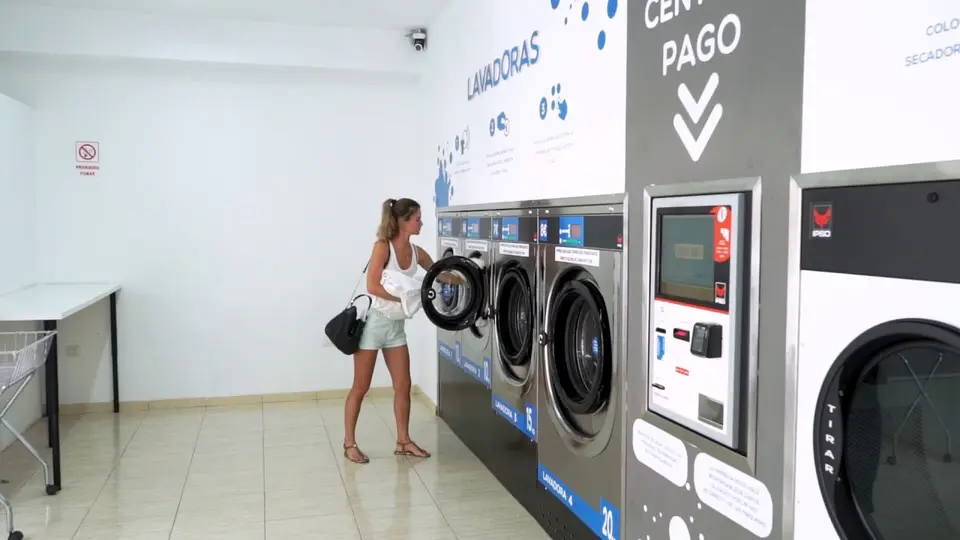 Intérieur d'une Lavandería Azul, image extraite de la vidéo de présentation