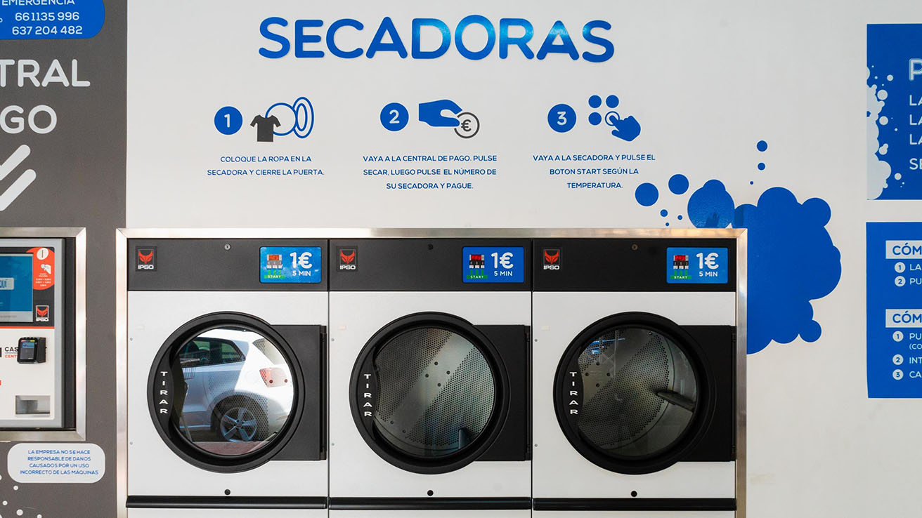 Laundry Adeje Tenerife Dryer Machies